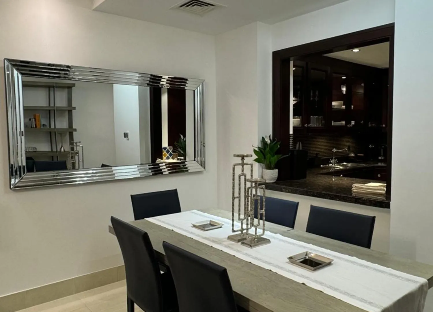 Lux Burj Khalifa Views 2Br Iconic Heart Of Dubai Direct Views The Best Location Dubai Mall Boulevard